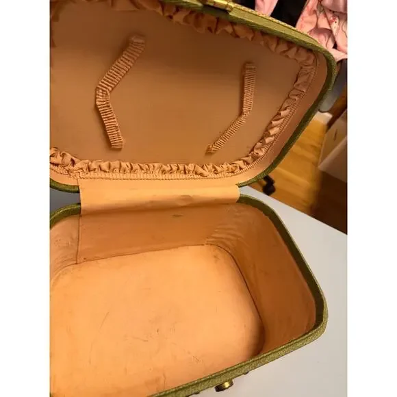 VTG Towncraft Hardshell Train/Travel Makeup Case (NO KEY) 13"X8" - Picture 16 of 16